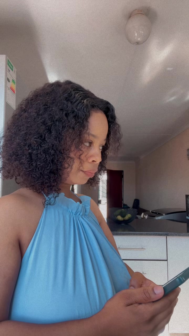 @Miss_Dee