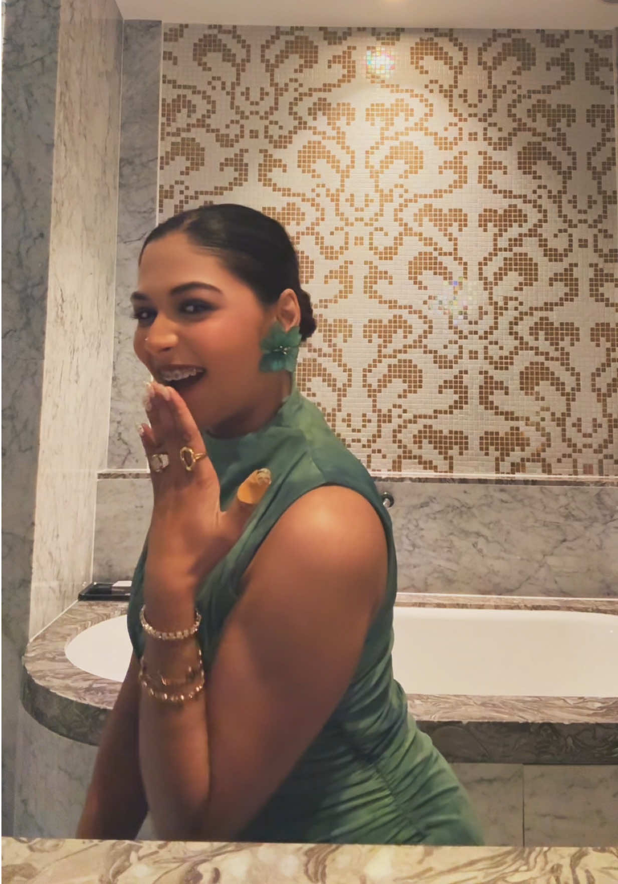 @SANYAॐ🧿