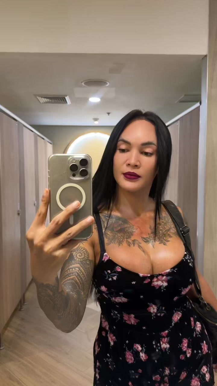 @Msqueenpaula