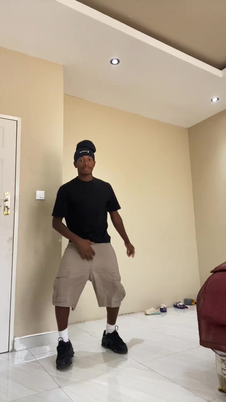 @Liniii☄️