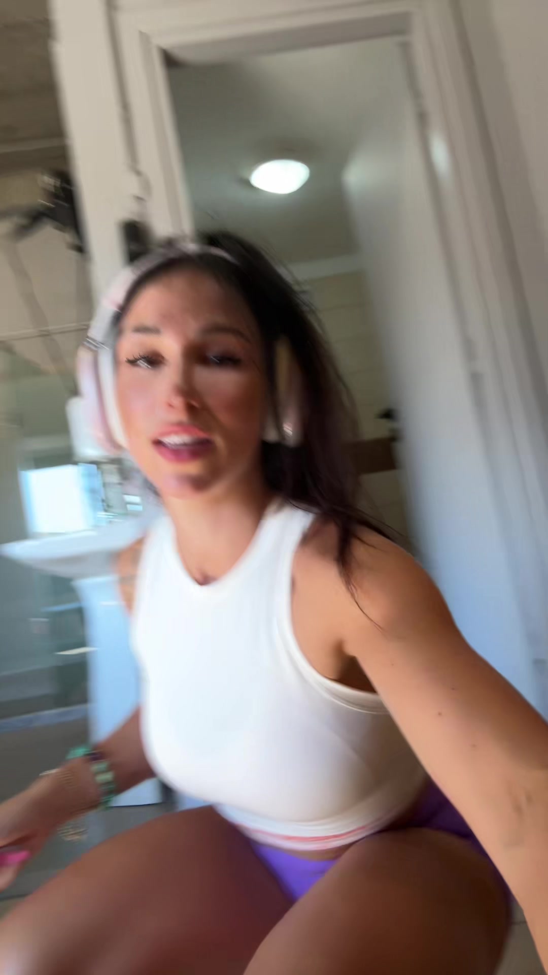 @imjoanniefit