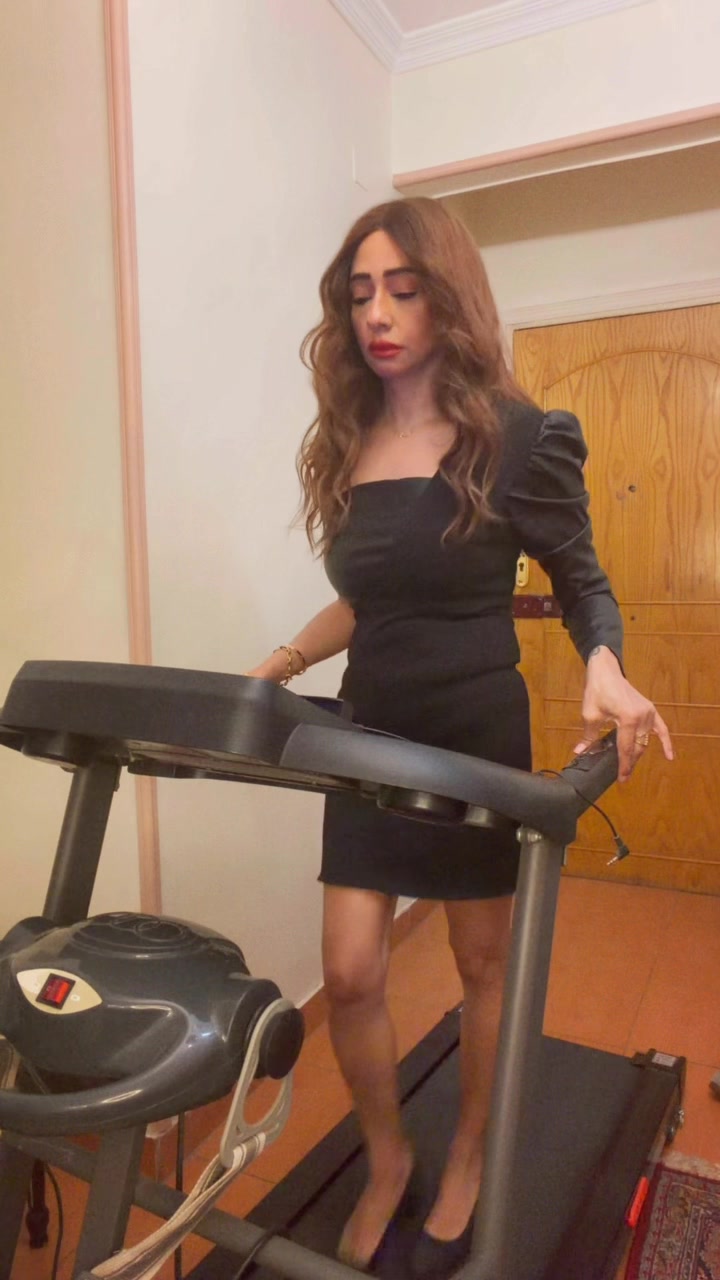 @bydinaheiba