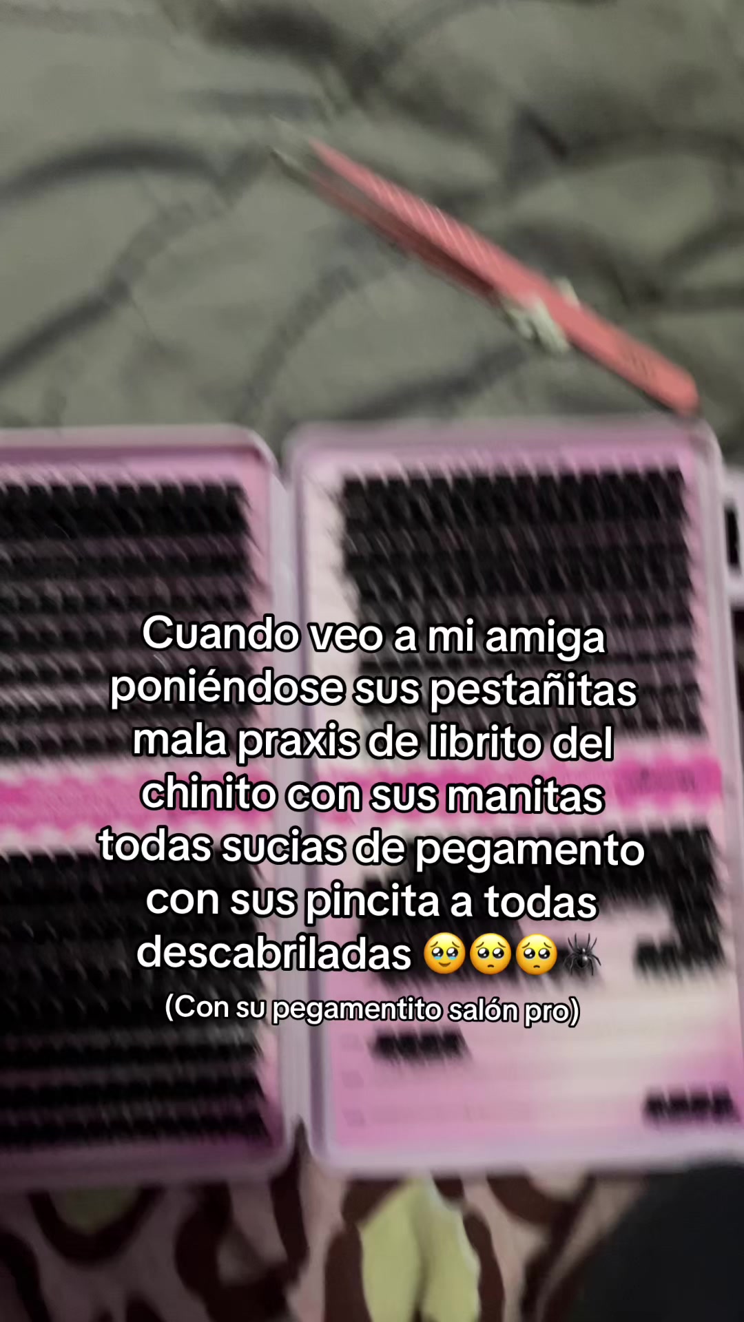 @julyy.lopez__