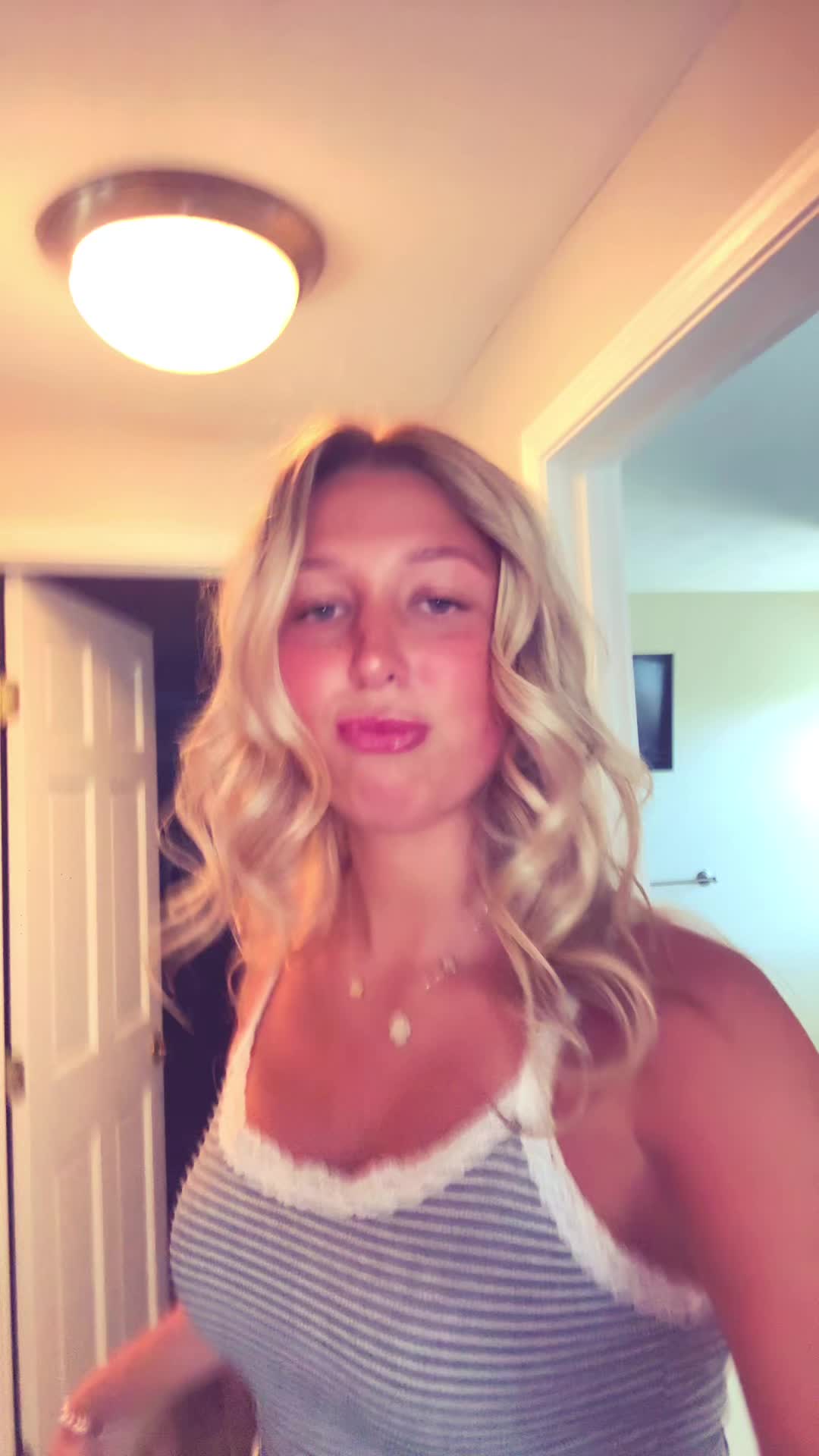 @Ella Clark