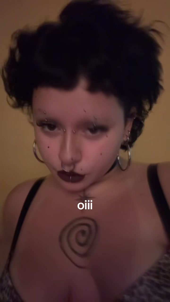 @m꩜fo °⋆.ೃ࿔*:・