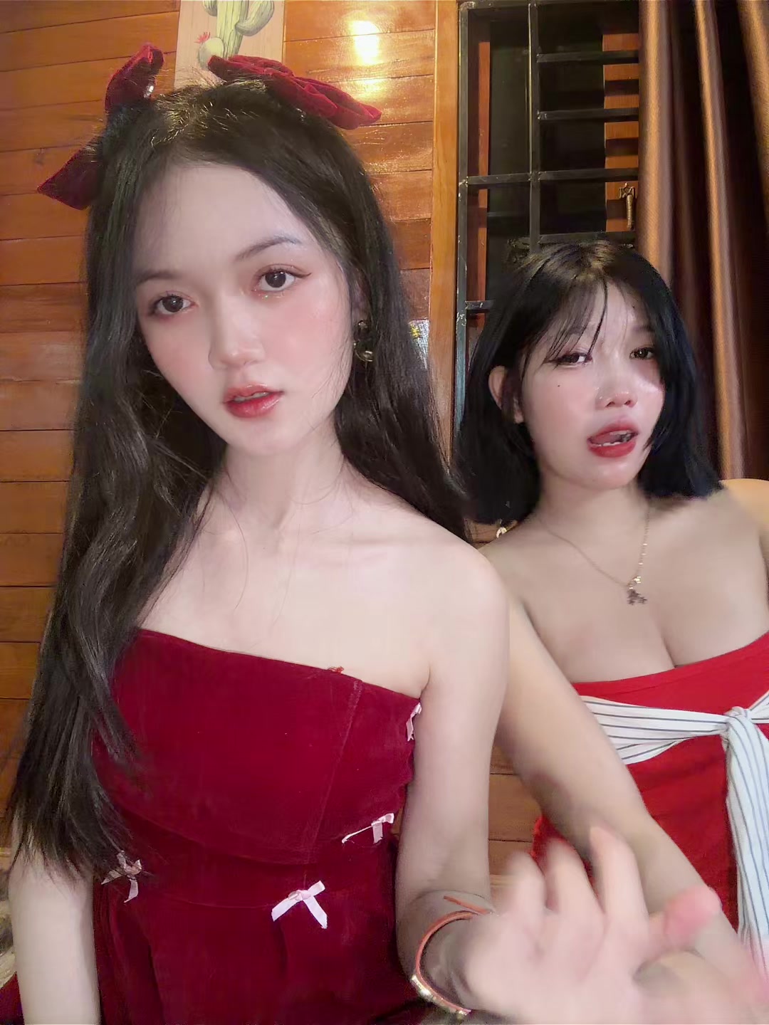 @Mey Qbii
