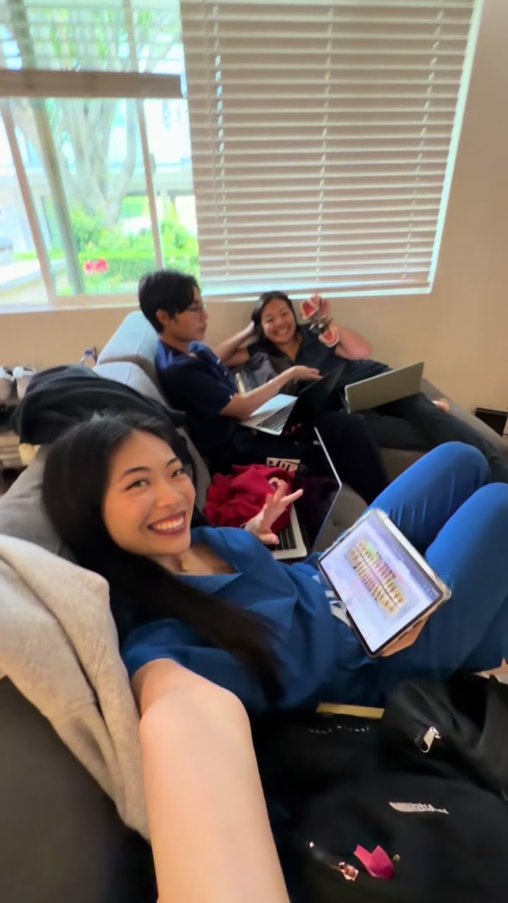 @Catherine | Dental Student 🦷