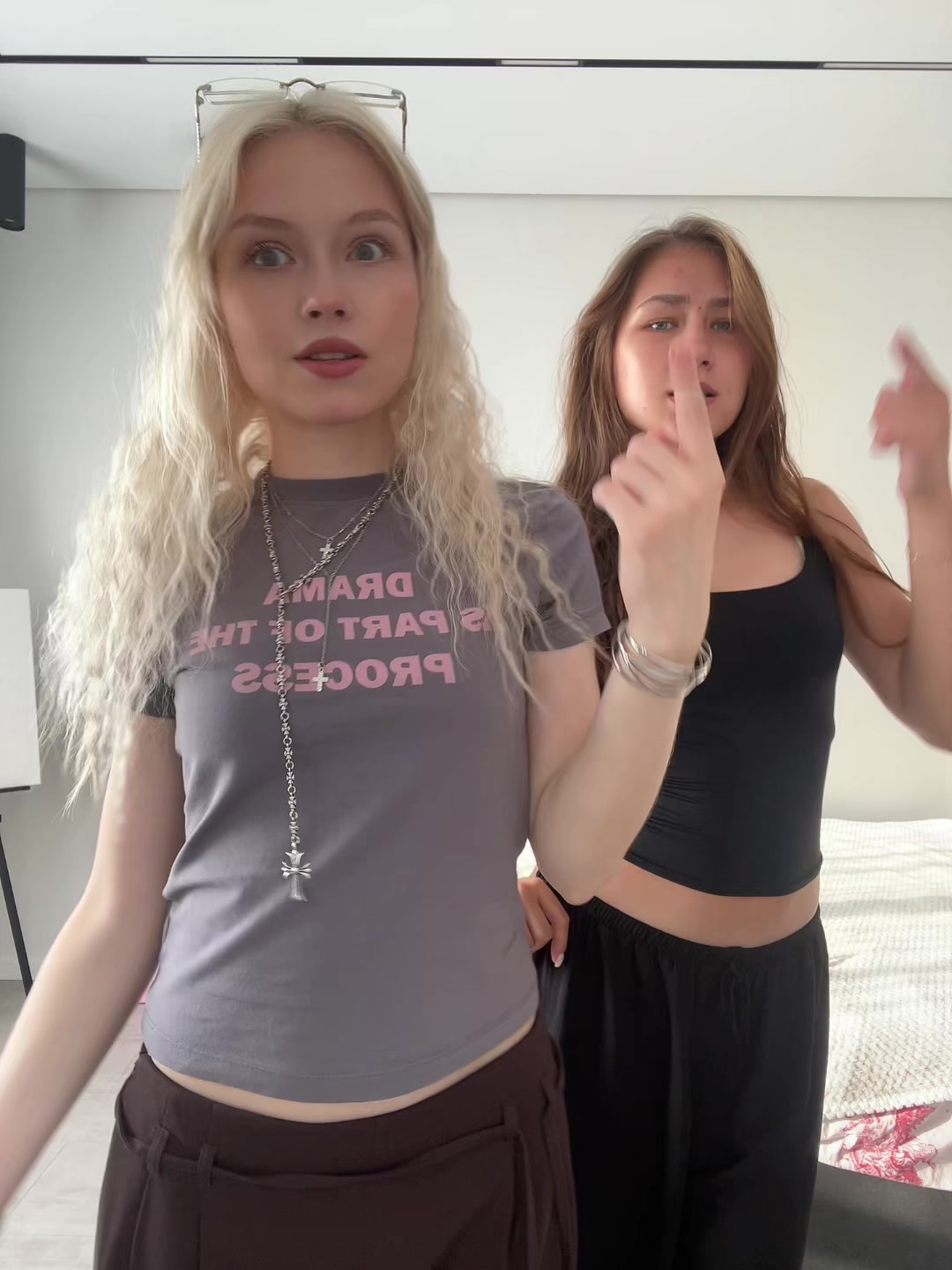 @Тгк:СОНЯ СНОВА 💋