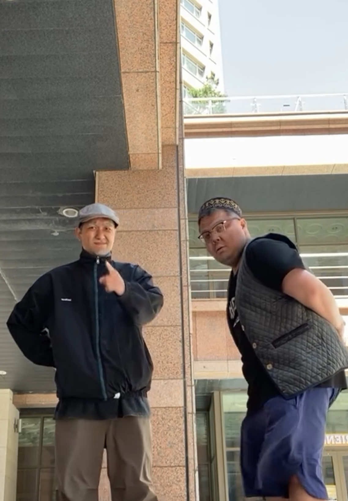 @Donik