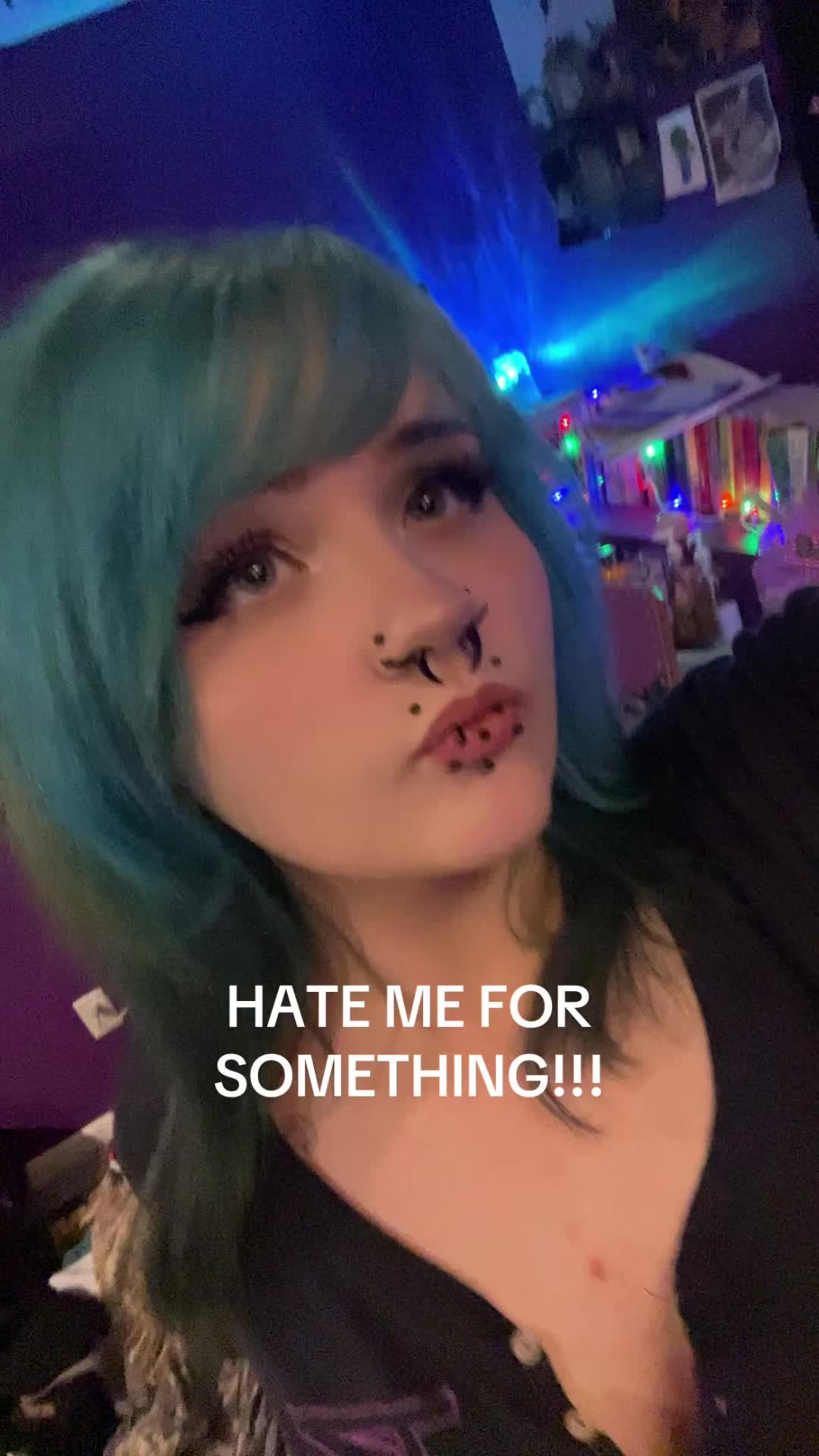 @hmmm