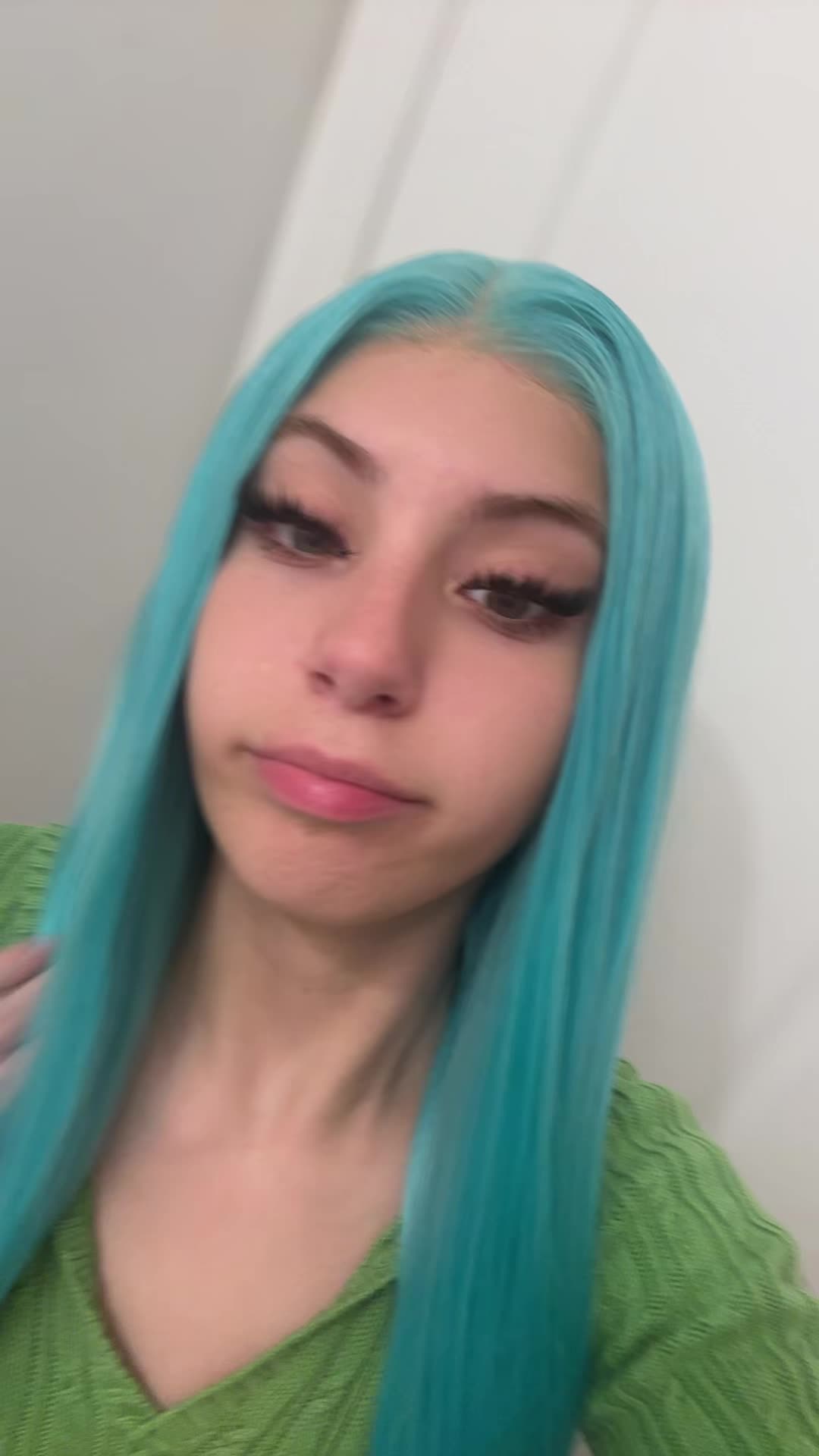 @️