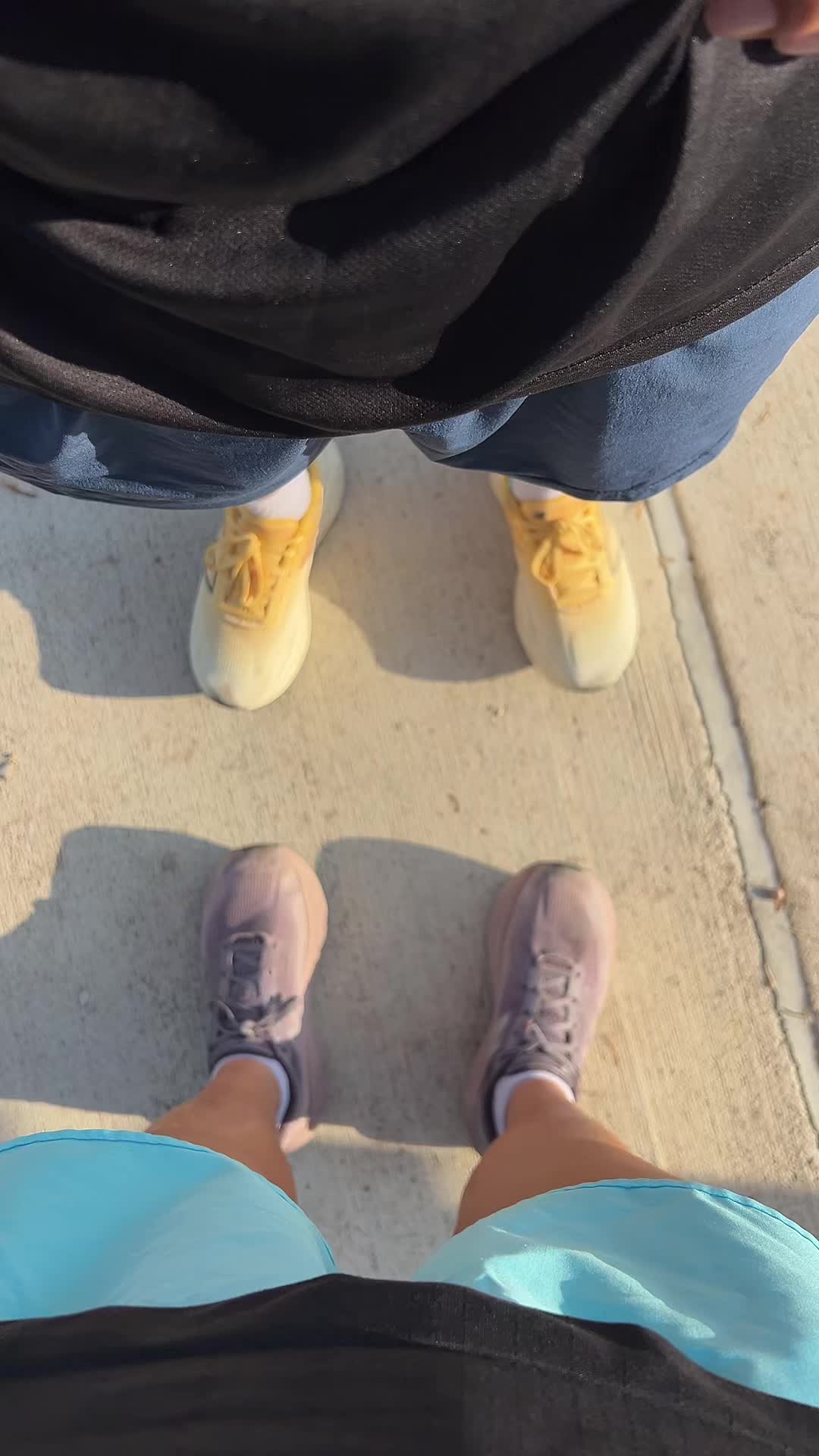 @b__av10