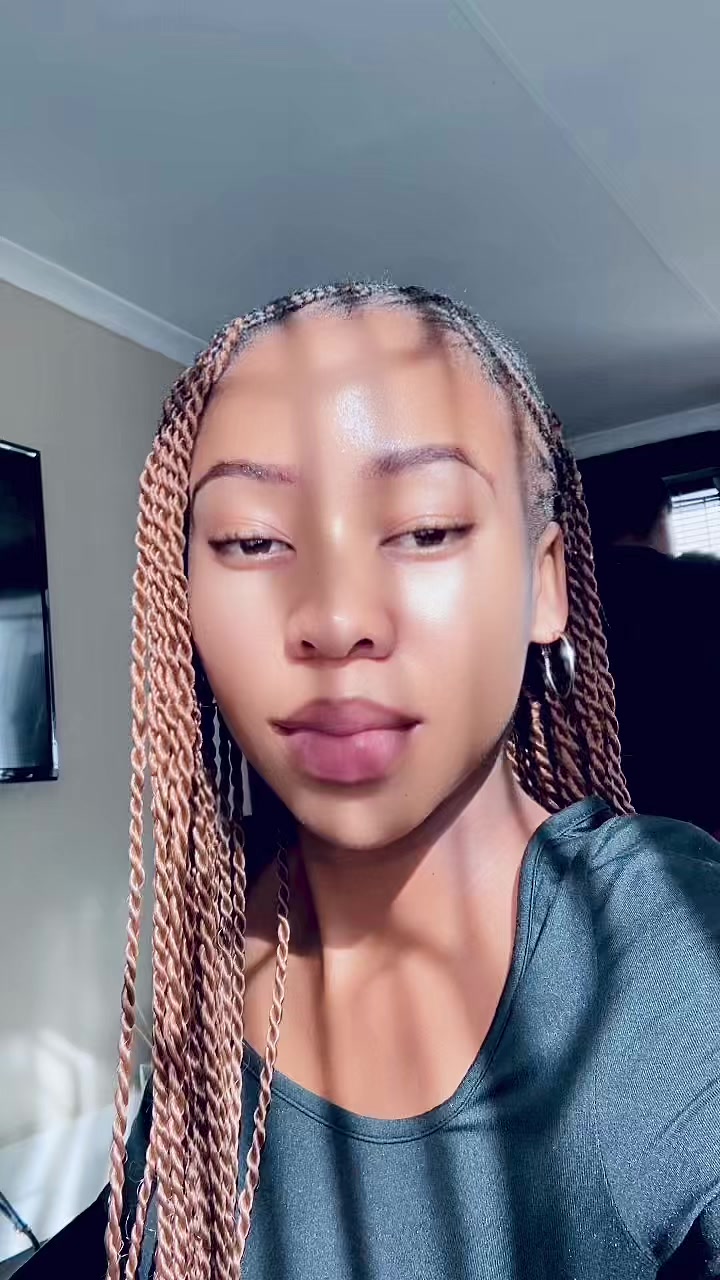 @MaHlase🫧