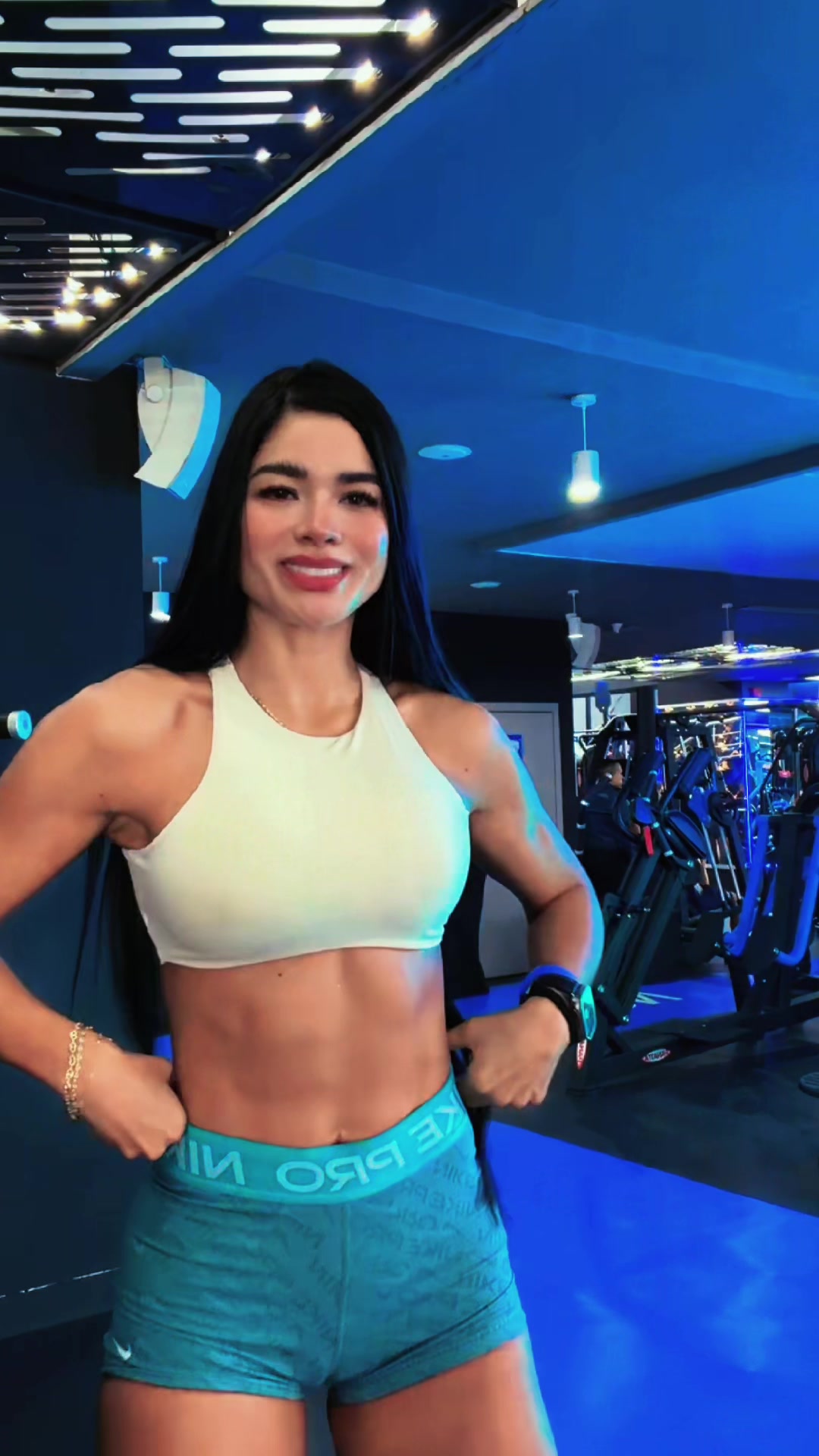 @steff_antonieta
