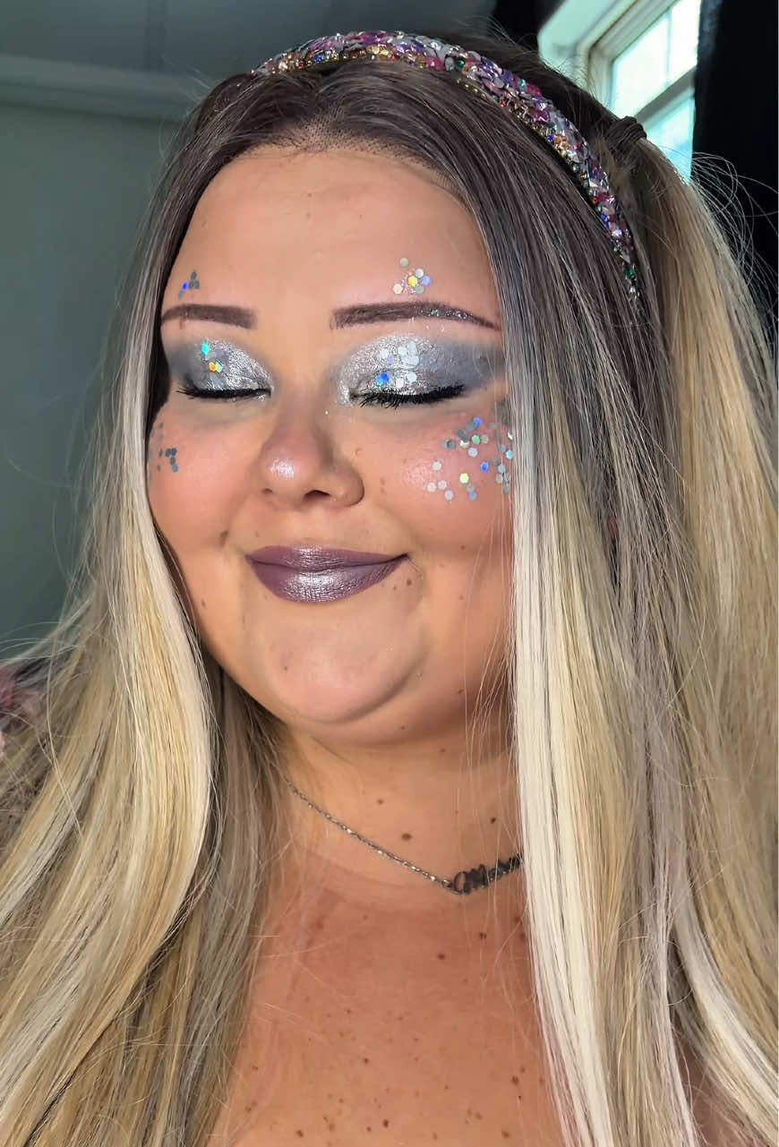 @Queensizebeauty ♡