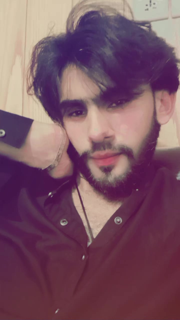 @💎&Ntilde;aeem Karachi🫵🏻💕👑