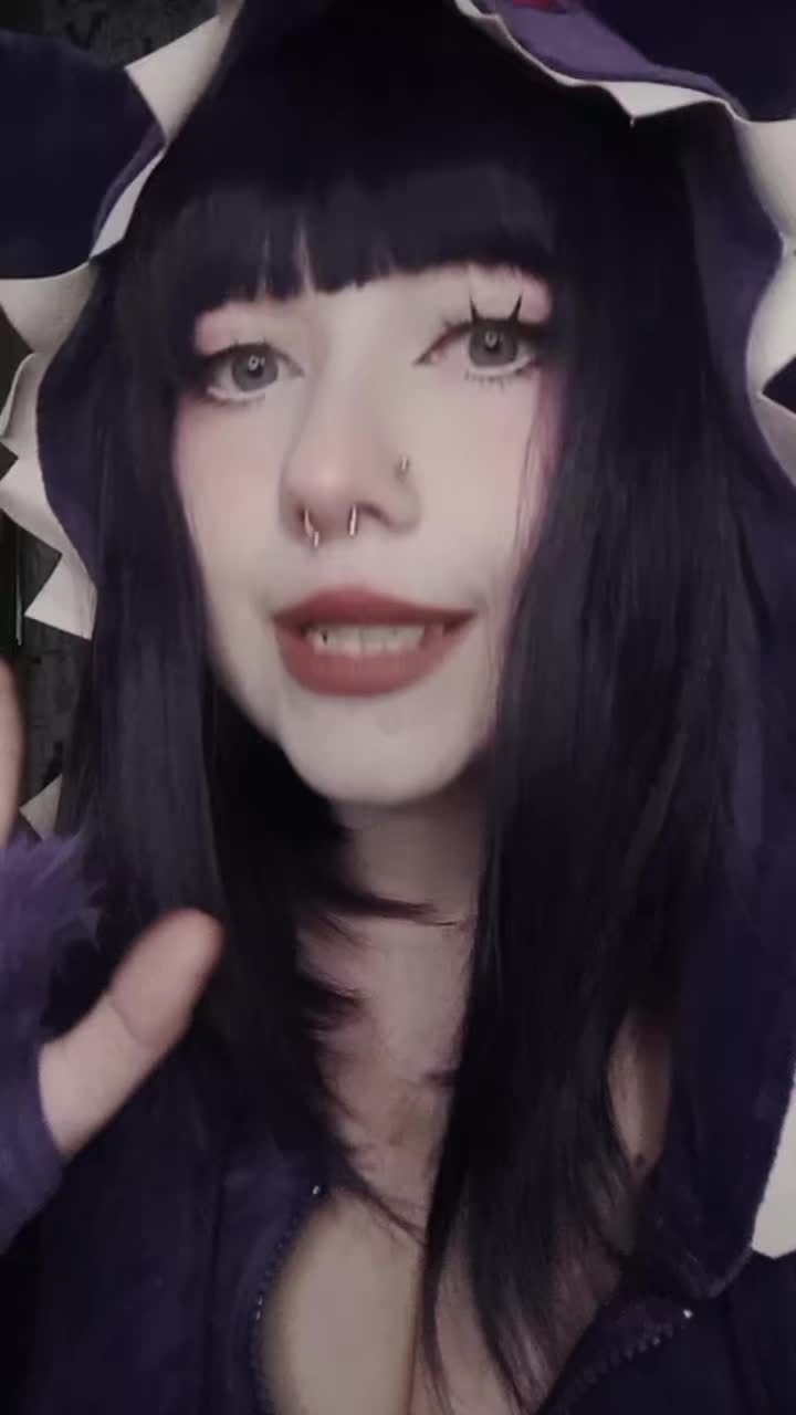 @twitch.tv/pastelbat_jpg