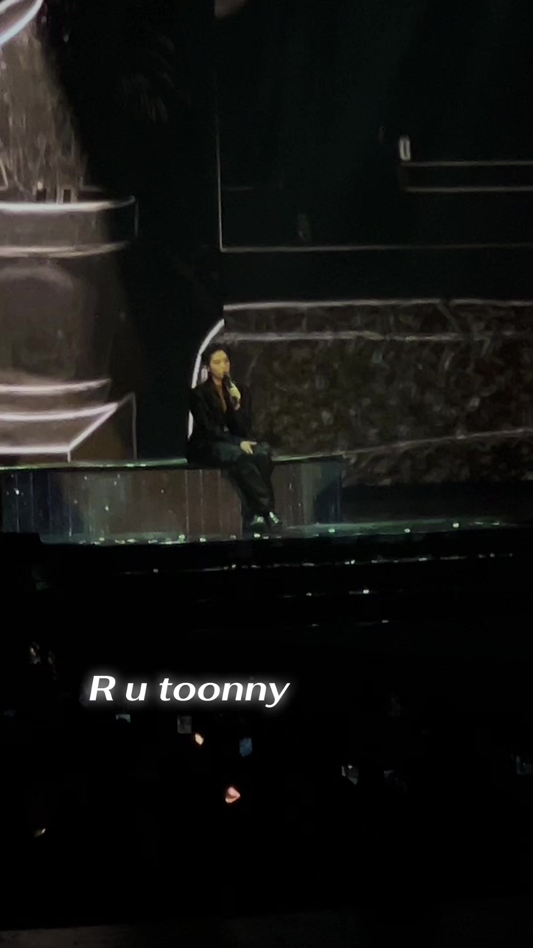 @R U Toonny