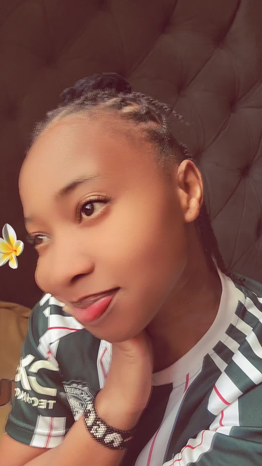 @ZARIELLE K 🎀💜🦋