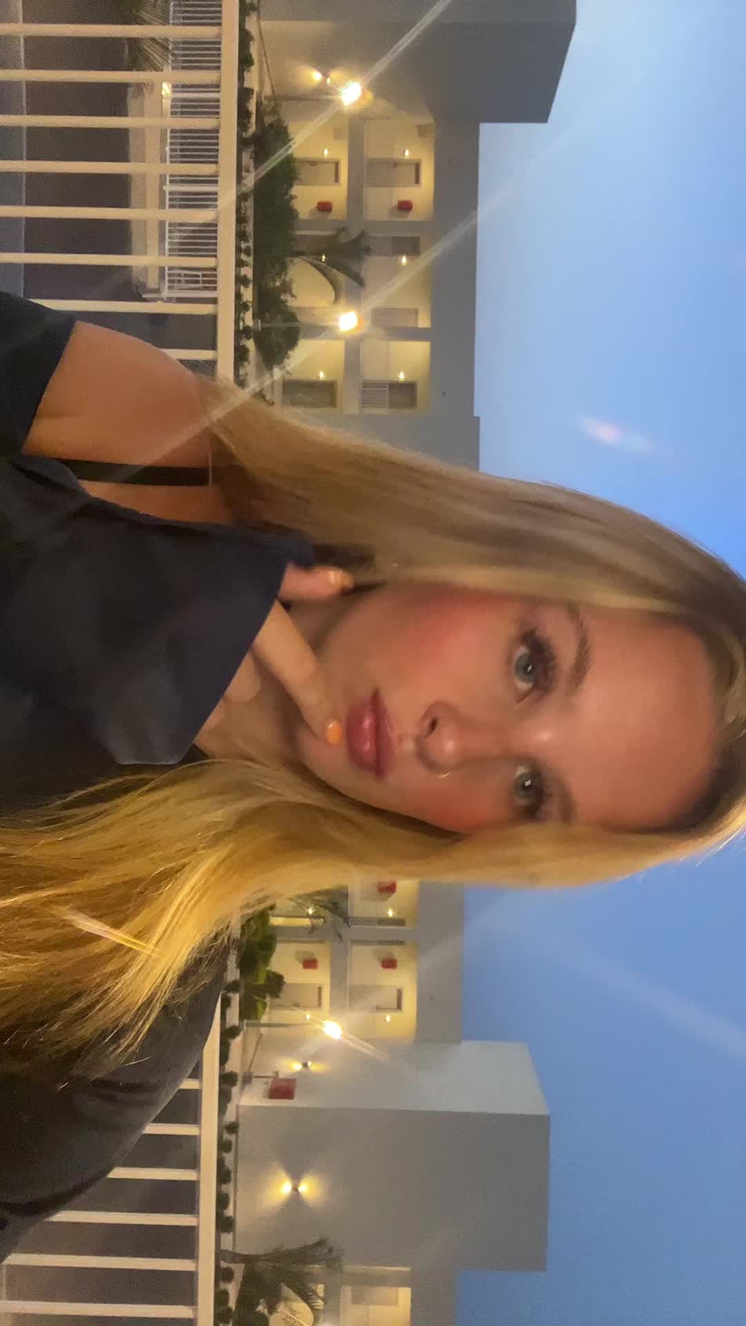 @user83763837637848
