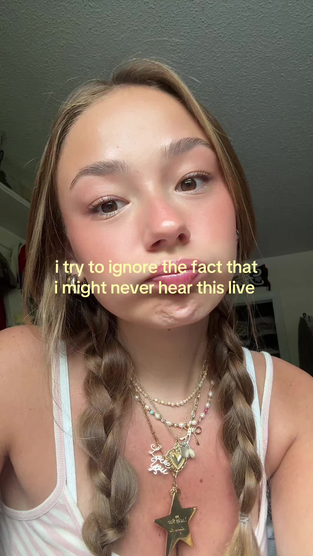 @ava🐞