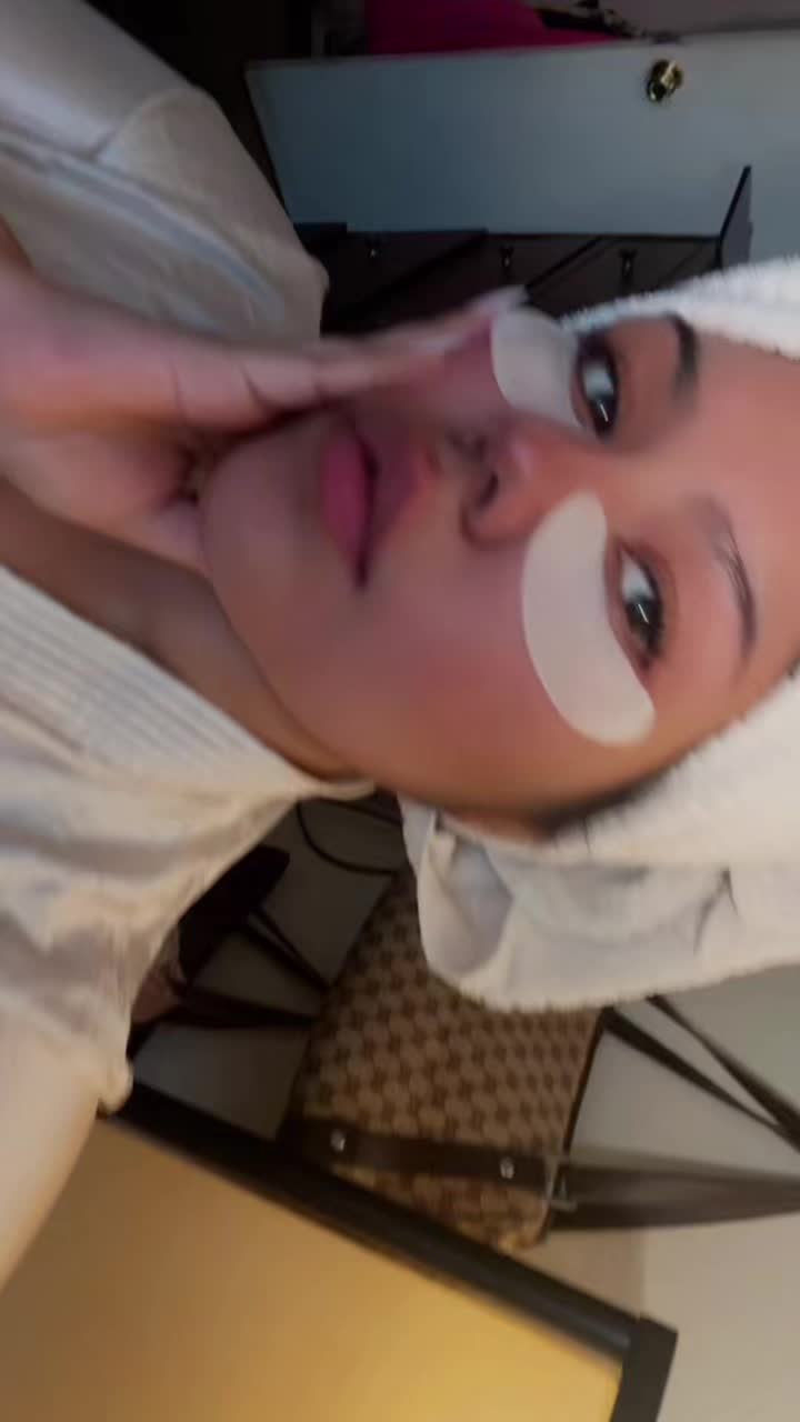 @Ashley. 🪶