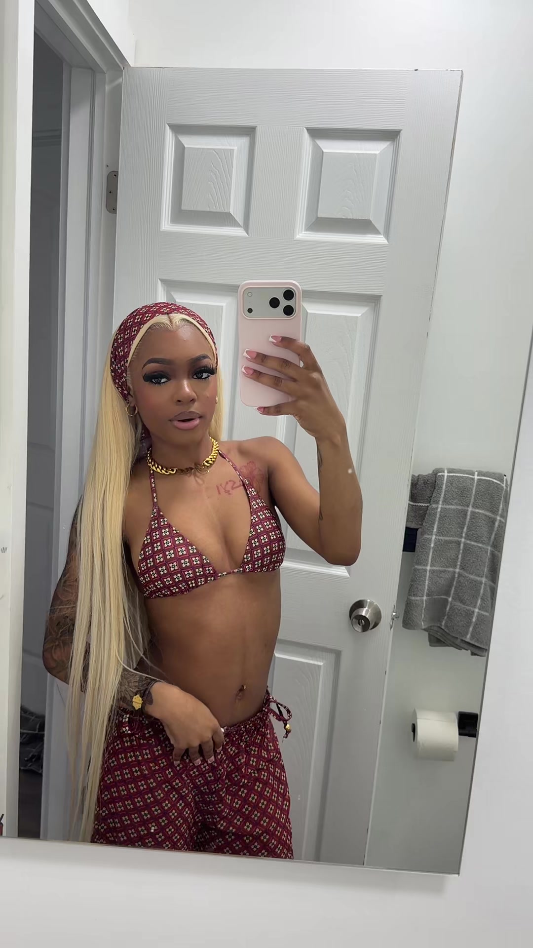 @Iyana Nicole