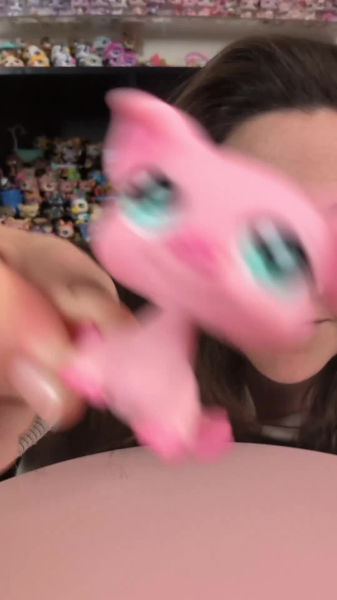 @tchotchkes17