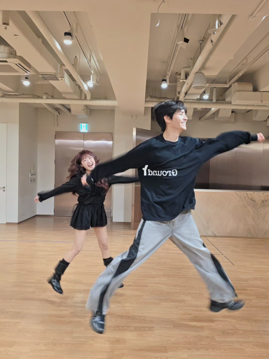 @LEE JIN HYUK 이진혁