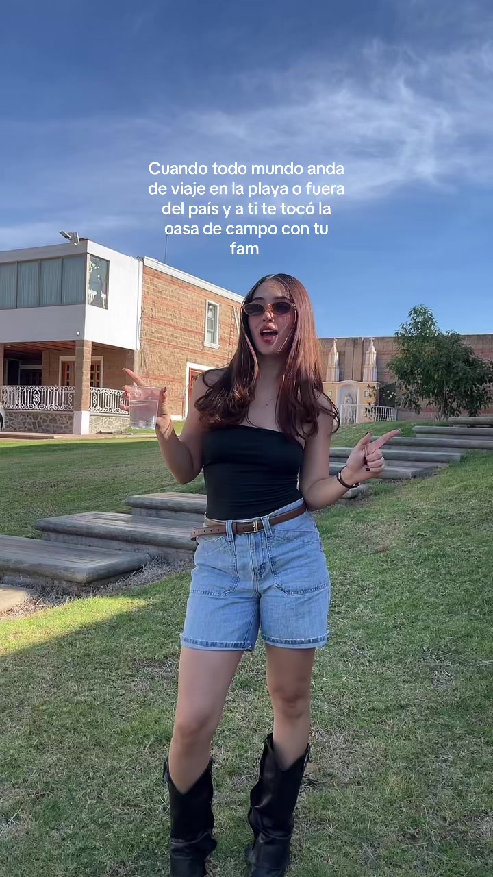 @Melannie Melano