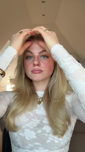 @tinaMiller98