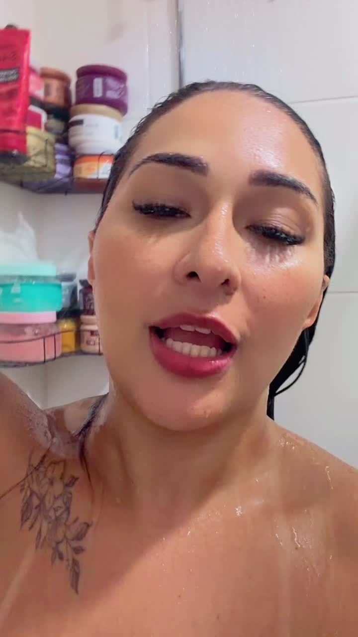 @Thays Alves