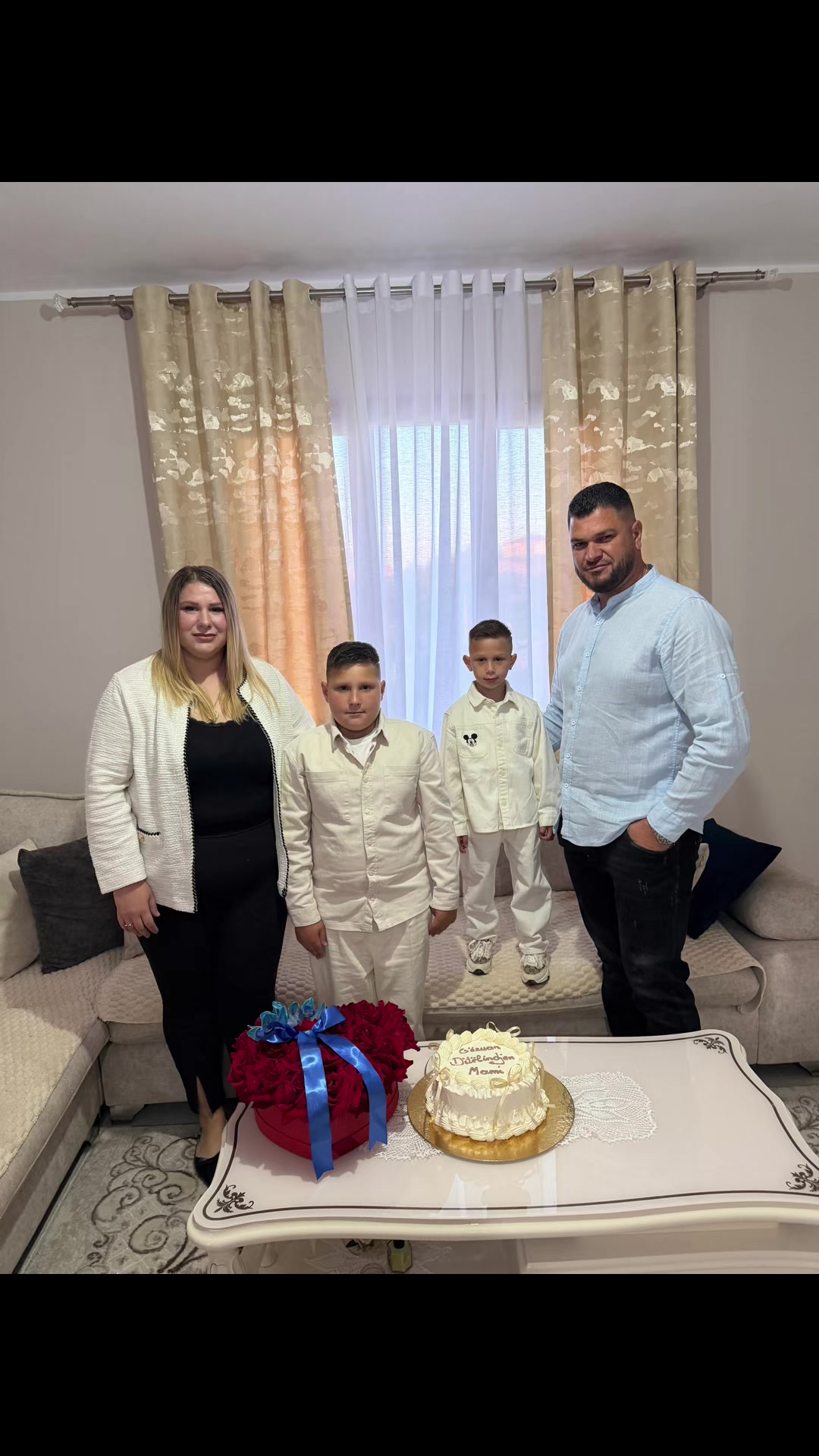 @Sidorelaproja👨&zwj;👨&zwj;👦&zwj;👦