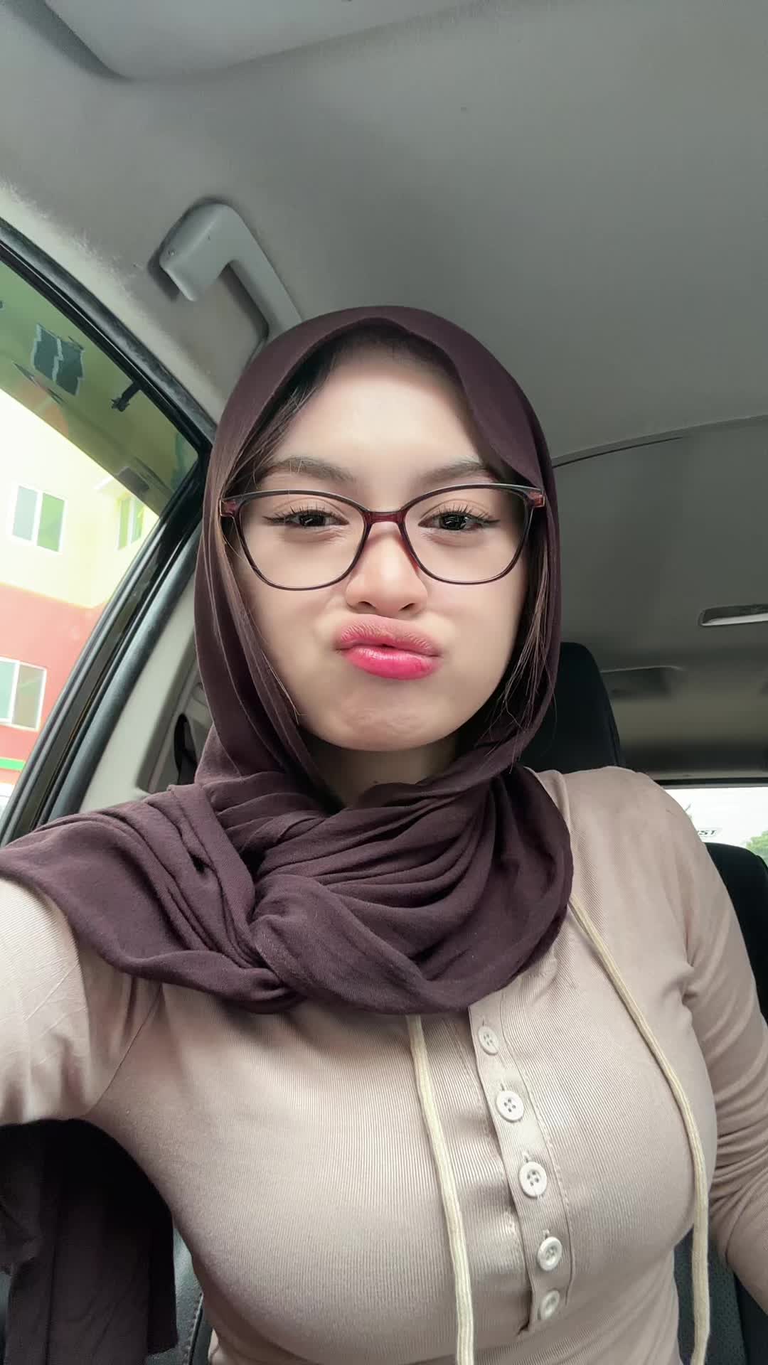 @Dilaaprily