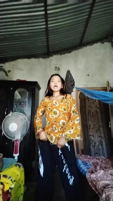 @Mᥫ᭡
