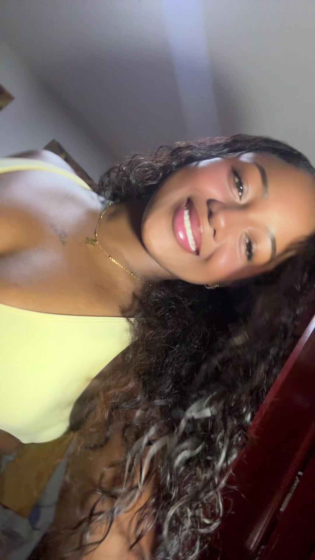 @Maria Valentina
