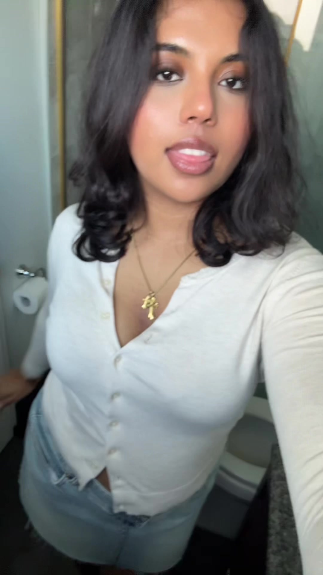@_annphilip
