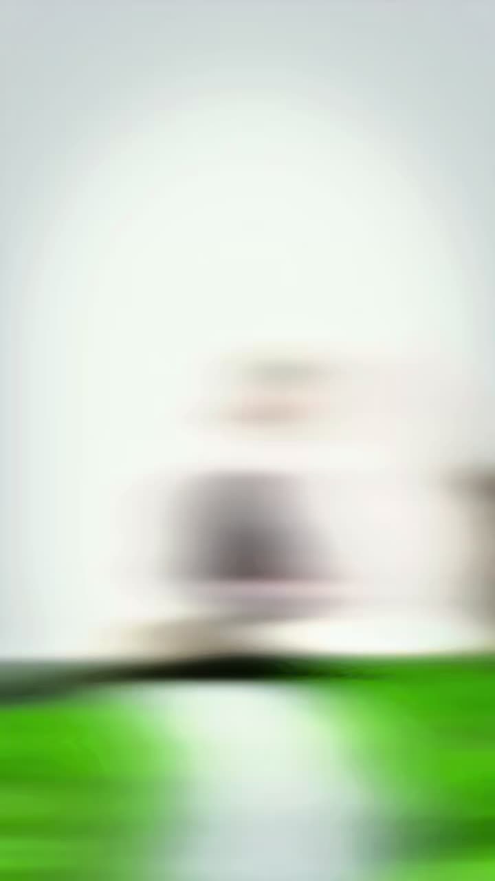 @^ TαRαα Huвву 🤍🪐 ^