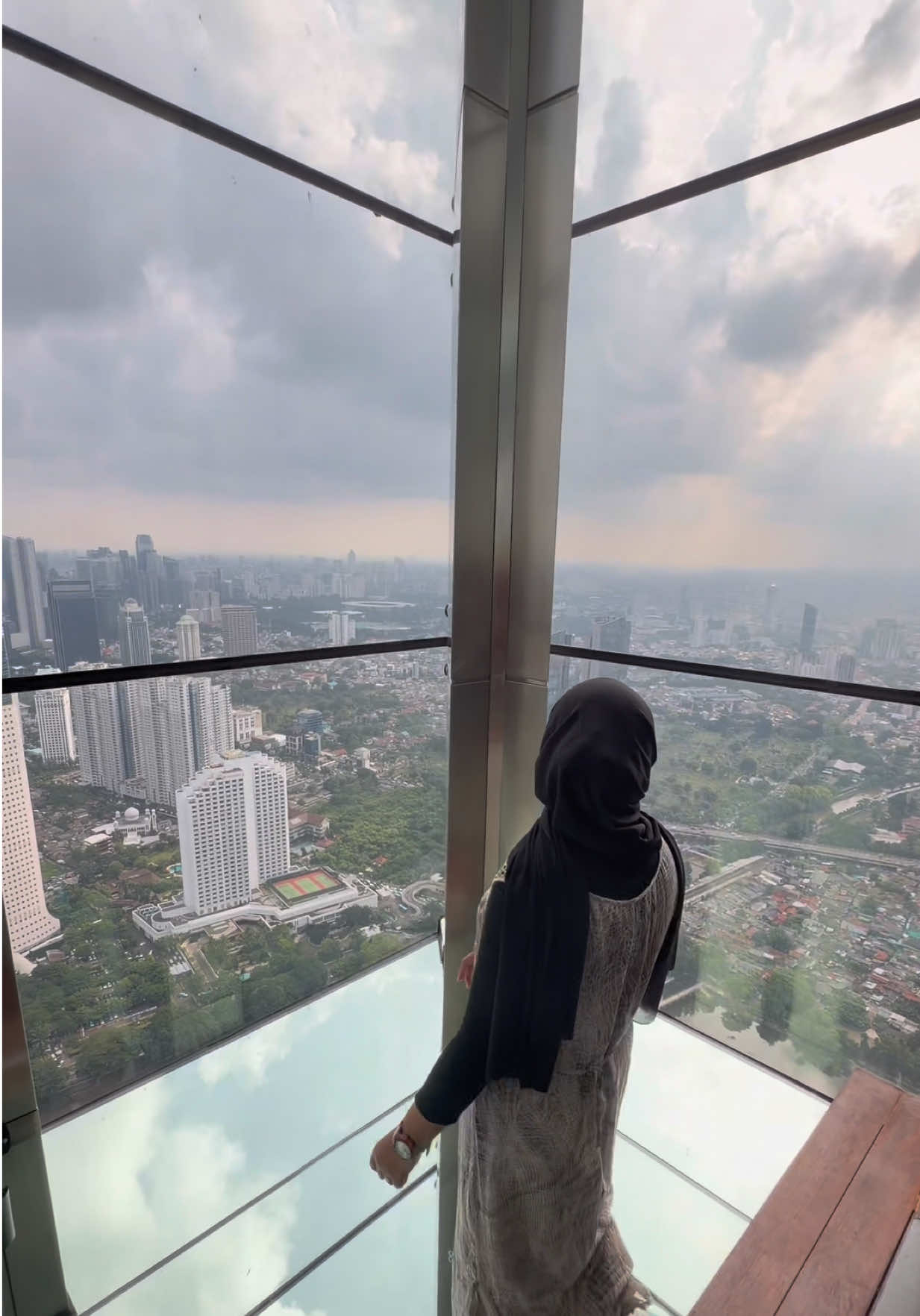 @travelersnona