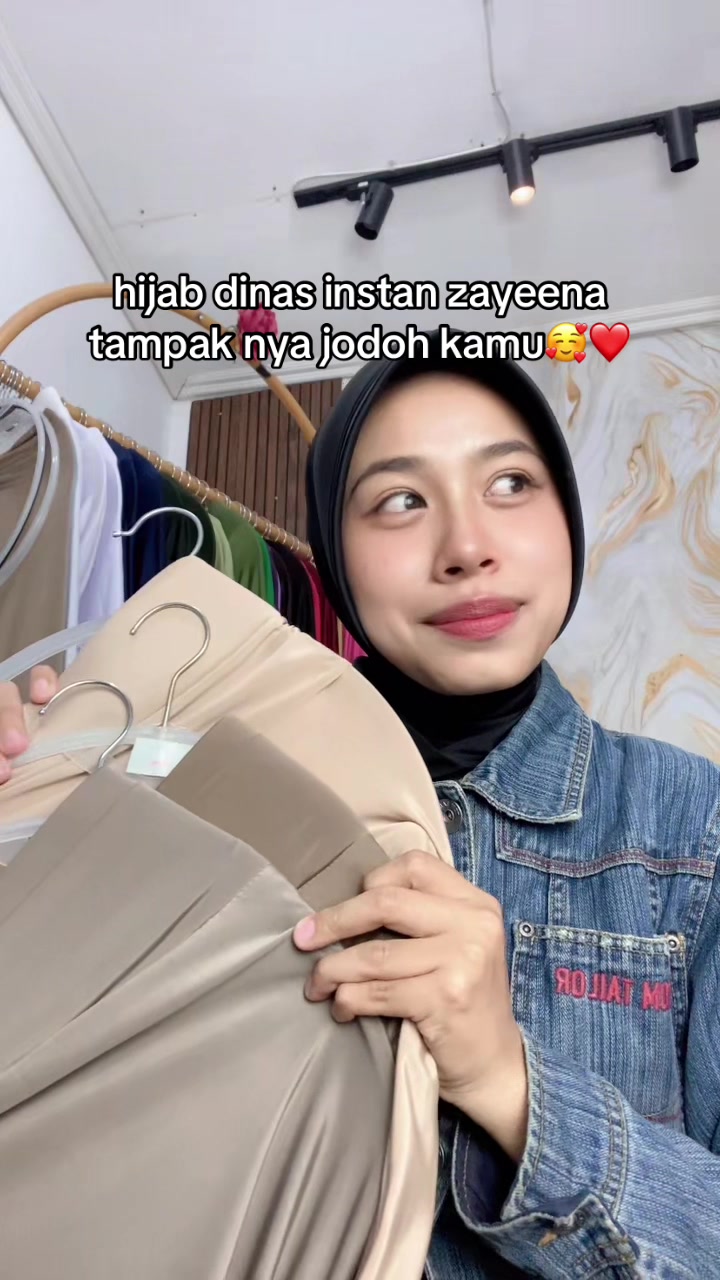 @Zayeena_id