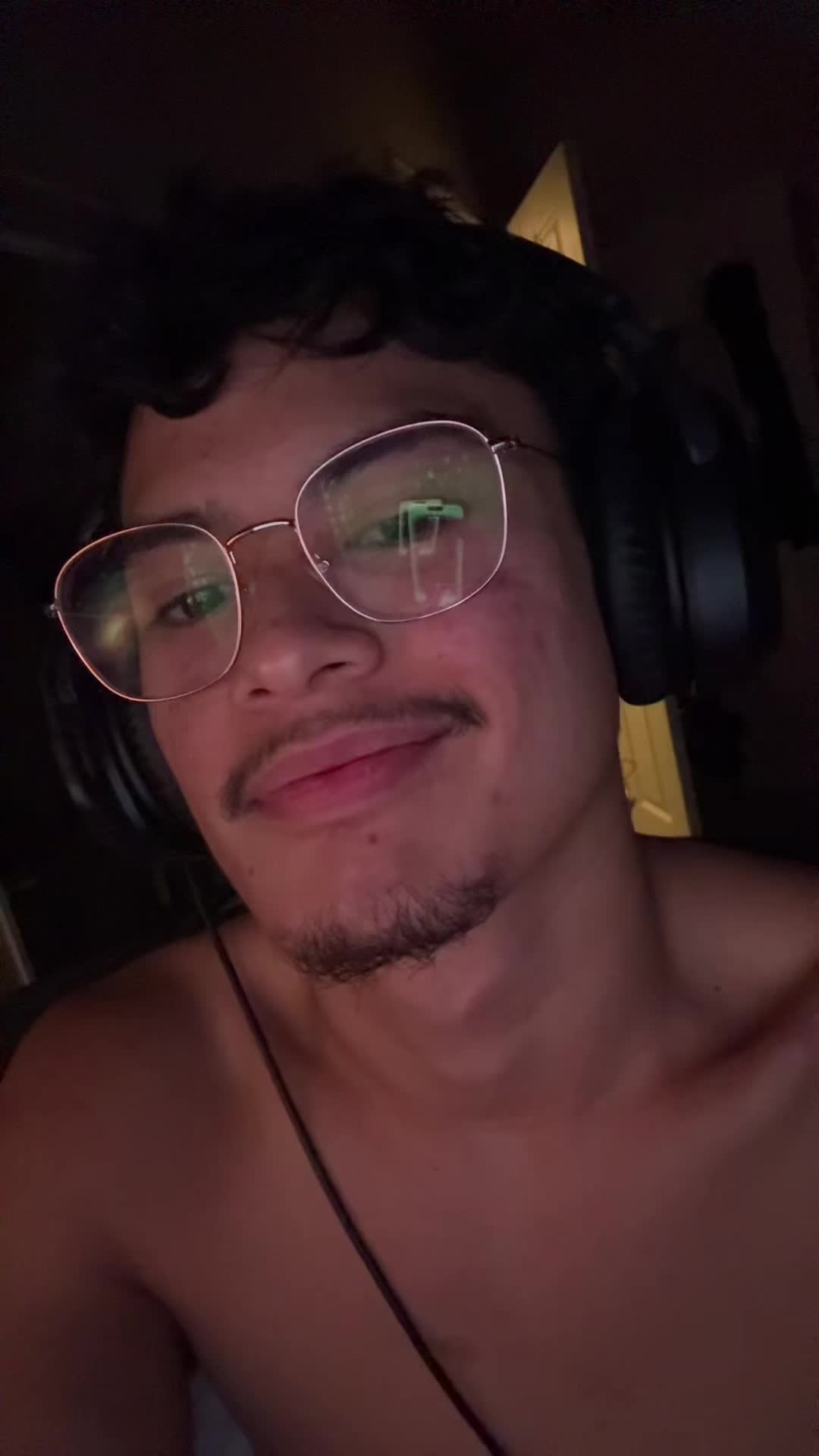 @Zy