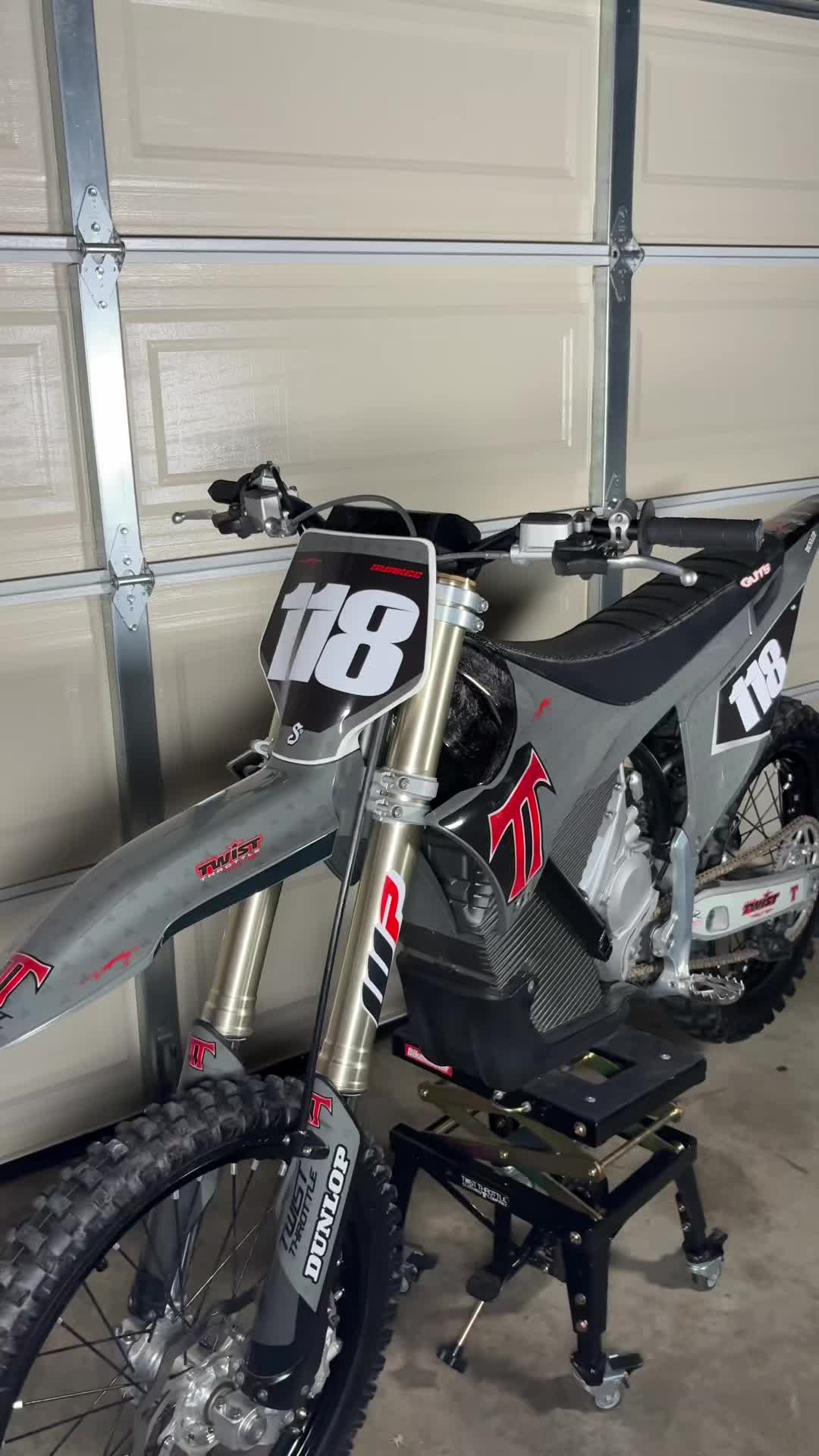 @andrewtwistthrottle