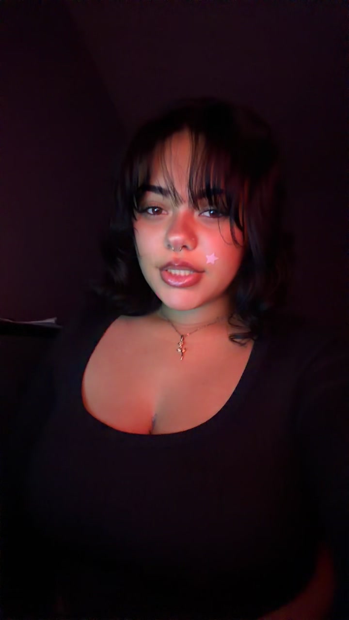 @𝑇𝑒𝑠𝑠𝑎🖤