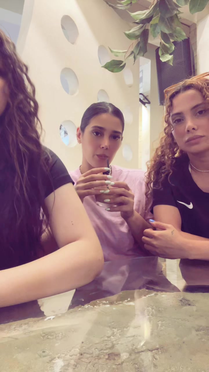 @anita
