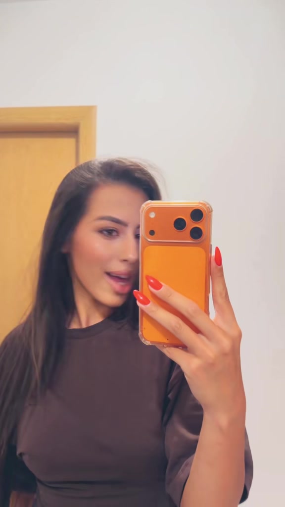 @lara118_b