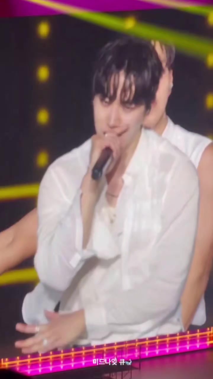 @Junho_onLeeyz