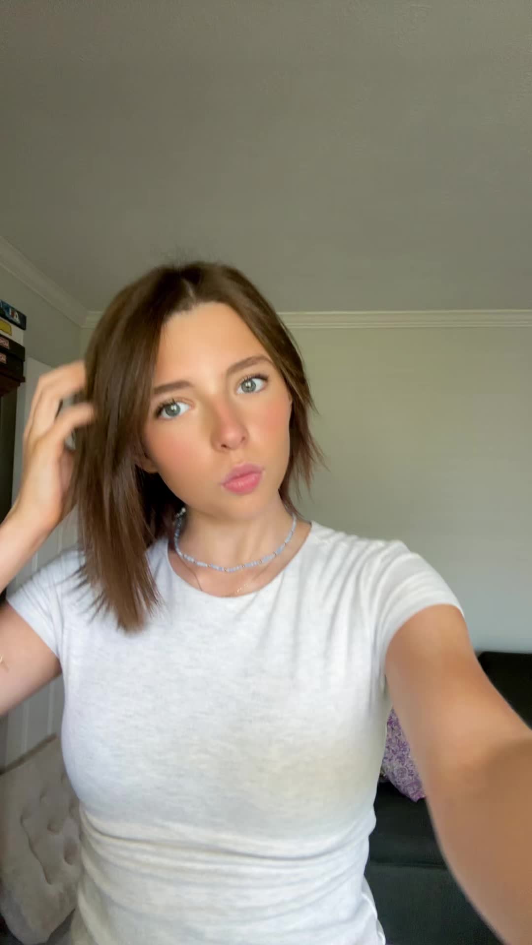 @😚