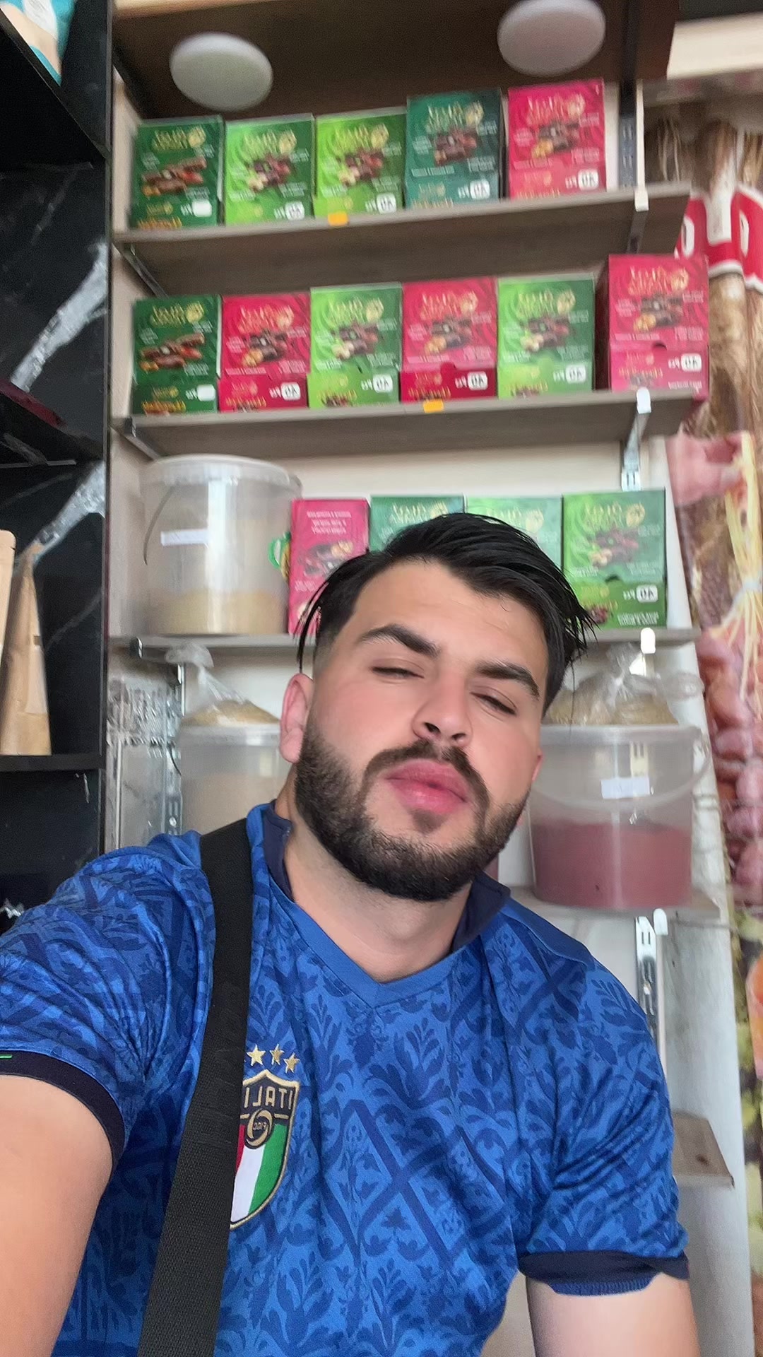 @YouNes