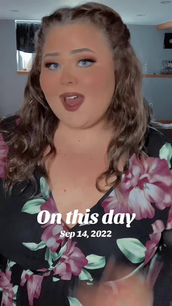 @Queensizebeauty ♡