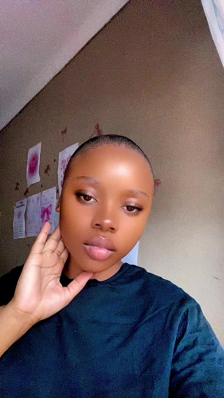 @khumeshna Nxumalo
